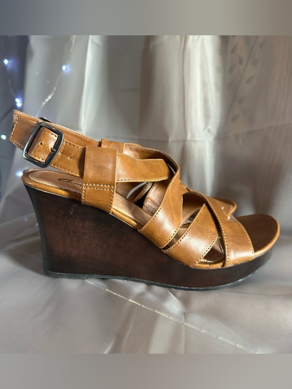 Women’s Outlooks Brown Chunky Platform Leather Crossed Strap Leather Sandal Sz 9